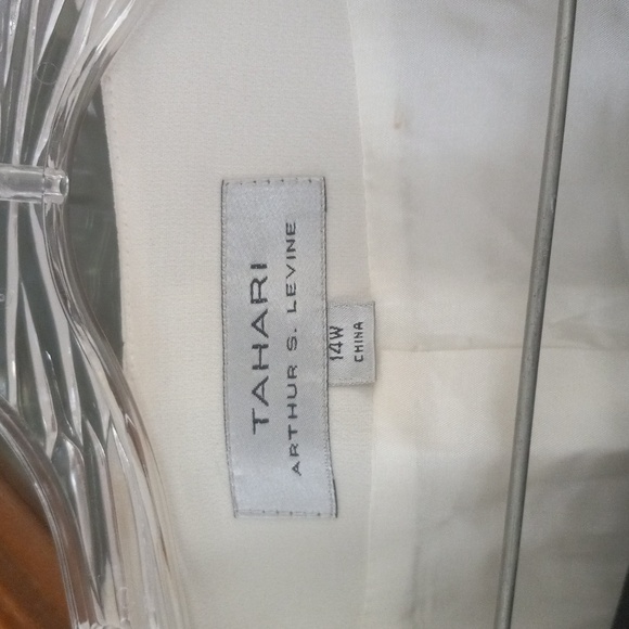 NWT Tahari Arthur S. Levine 2 piece garment blazer and trousers - Picture 7 of 16